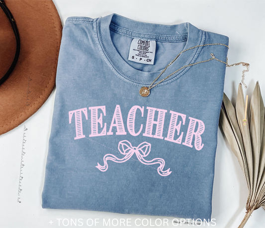 Teacher & Bow - Comfort Color T-SHIRT